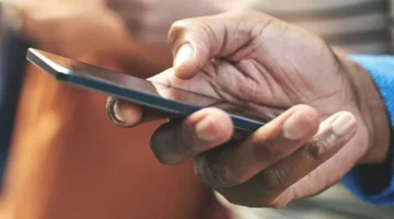 قرار مفاجئ.. تنظيم الاتصالات يوضح حقيقة رفع أسعار خدمات المحمول في مصر ويطمئن المستخدمين